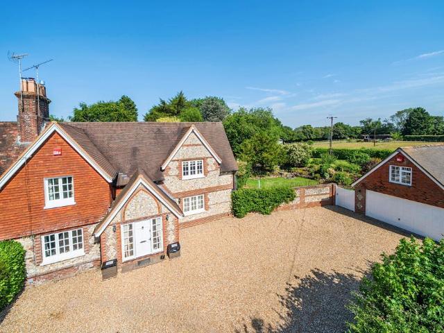 House for sale in Bolton Low Houses, Hampshire