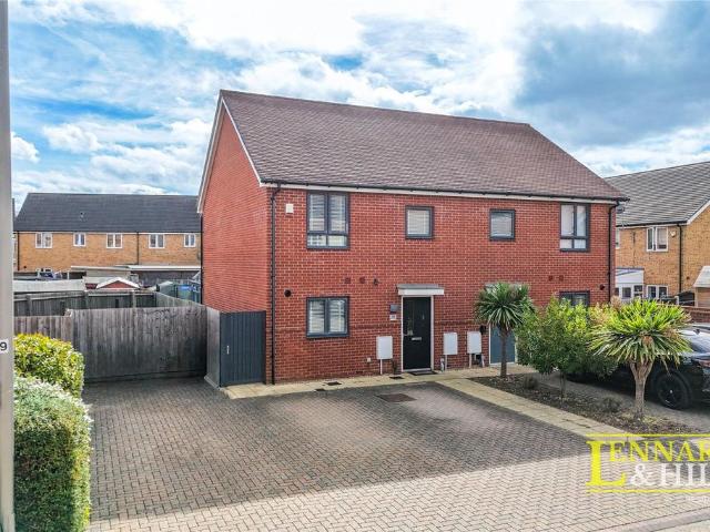 House for sale in Tilbury, Essex