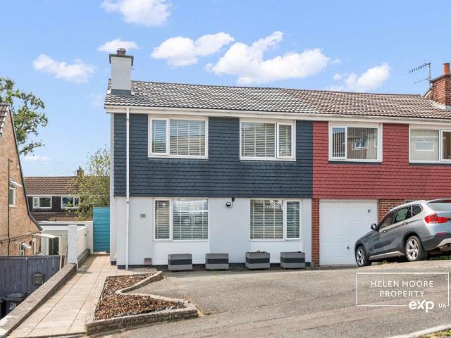 House for sale in Strode, Devon