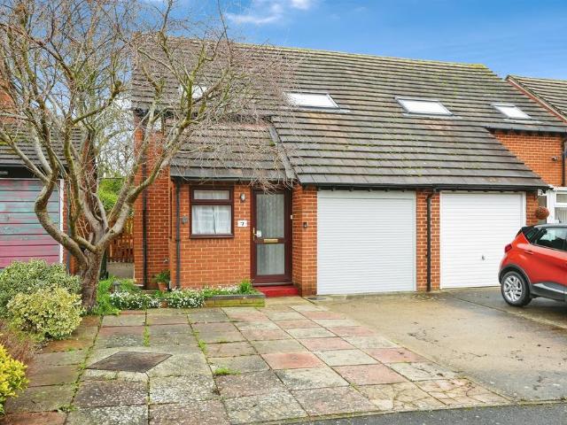 House for sale in Berrick Salome, Oxfordshire