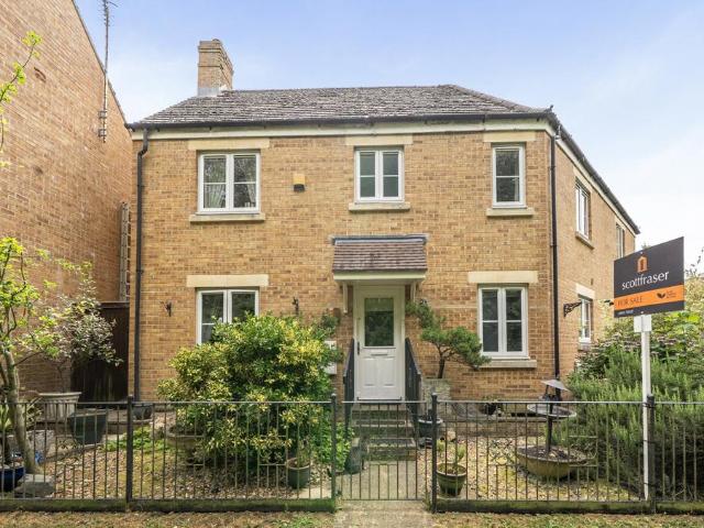 House for sale in Madley Park, Black Bourton