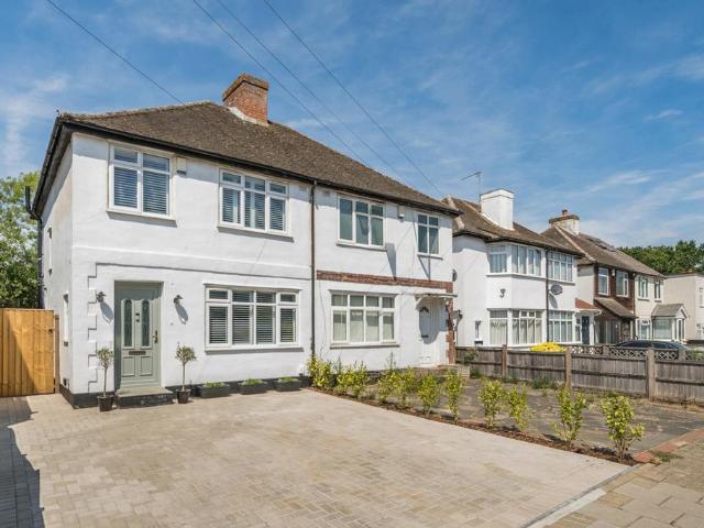 House for sale in Locksbottom, Greater London