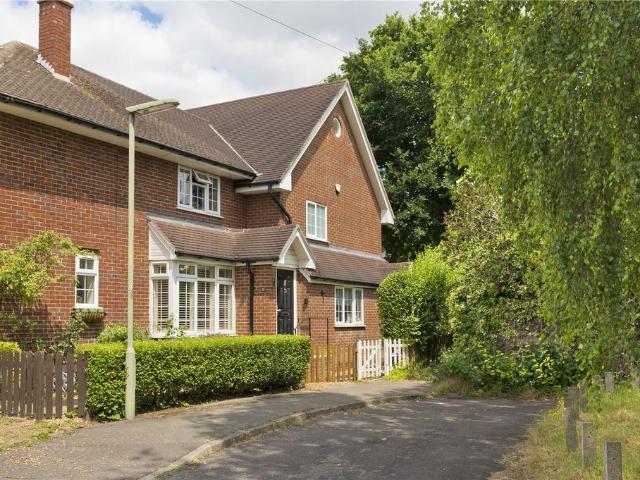 House for sale in North Bourne, Surrey Heath