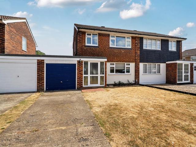 House for sale in Bromley Common, Greater London