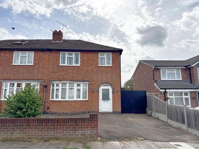 House for sale in Knighton, Leicester