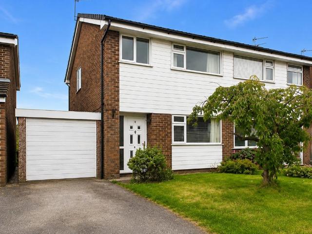 House for sale in Eden Park, Cheadle Hulme