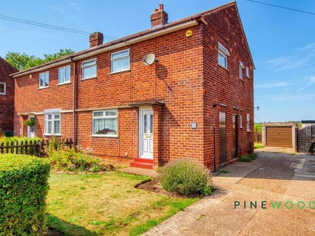 House for sale in Creswell Model Village, Elmton
