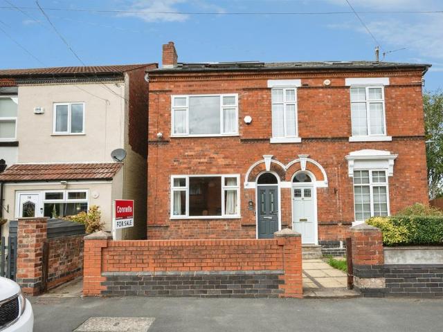 House for sale in Mayer's Green, West Bromwich
