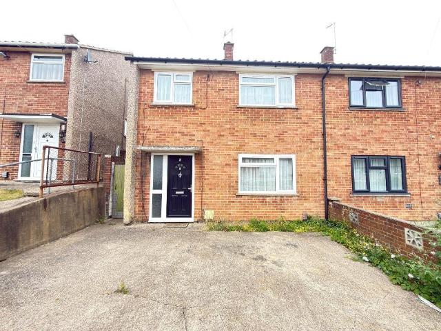 House for sale in Lewsey Farm, Luton