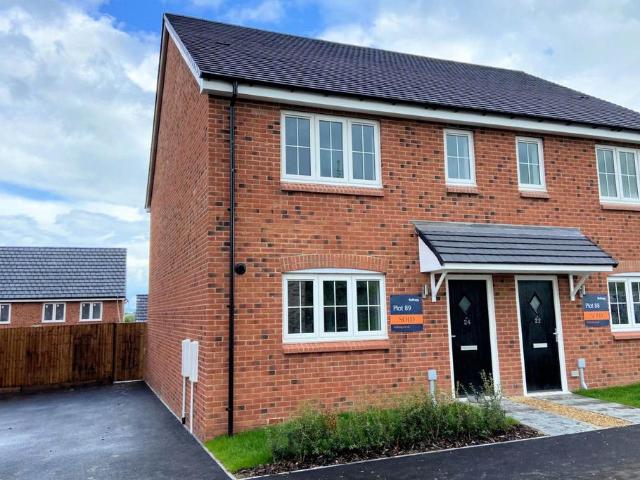 House for sale in Leighton-Linslade, Leighton Buzzard