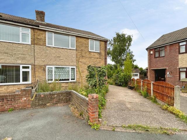House for sale in Harlington, South Yorkshire