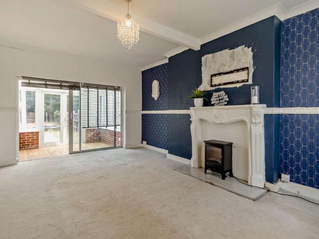 House for sale in New Rossington, South Yorkshire