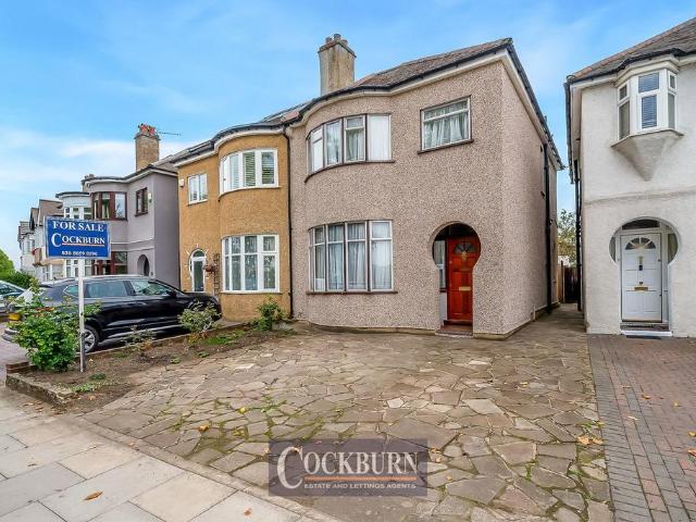 House for sale in South End, Greater London