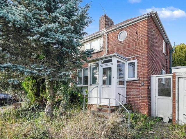 House for sale in Hales Place, The Bridge