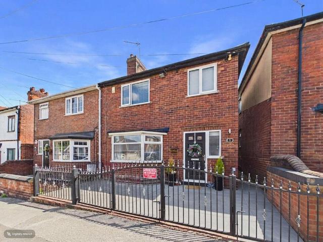 House for sale in Loundsley Green, East Midlands