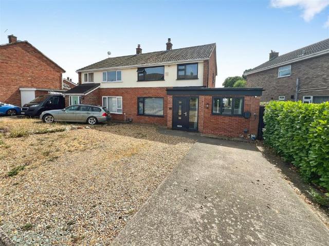House for sale in Heath Farm, Frankwell