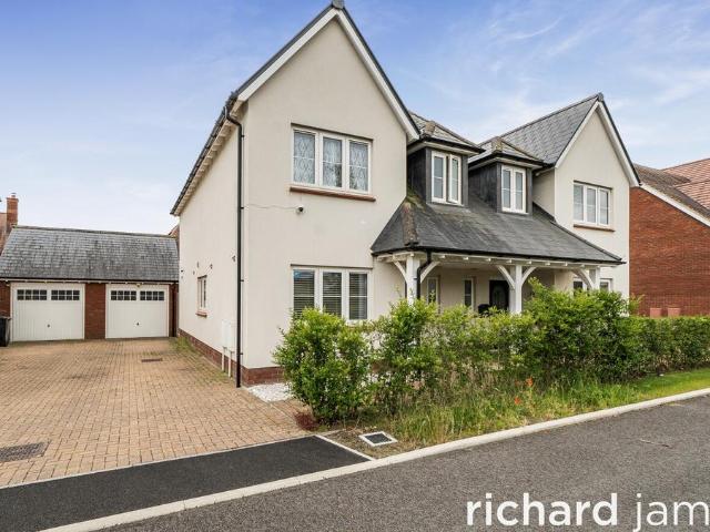 House for sale in Abbey Mead, Swindon
