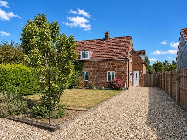 House for sale in Lawford, Dale Hill