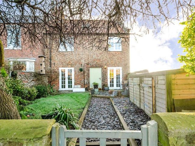 House for sale in Norton-le-Clay, North Yorkshire