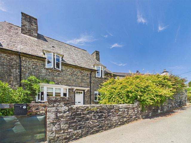 House for sale in Weir Quay, Devon
