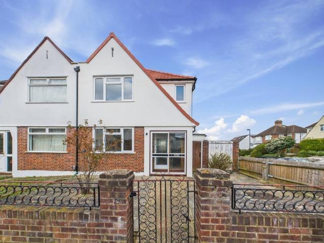 House for sale in Lewisham, Downham