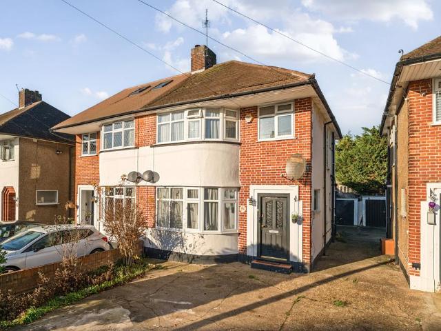 House for sale in Greater London