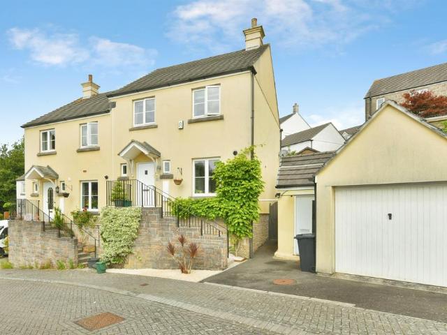 House for sale in Saltash, Cornwall