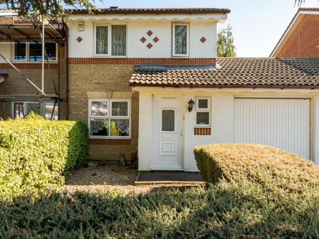 House for sale in Lee-on-the-Solent, Middlecroft