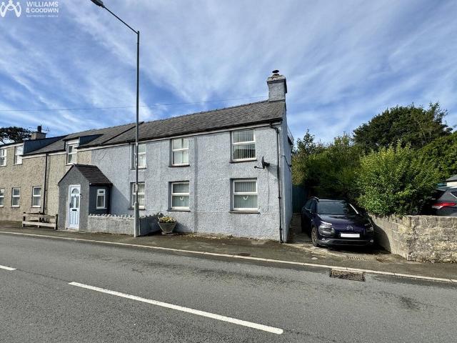 House for sale in Llanynghenedl, Llanfachraeth