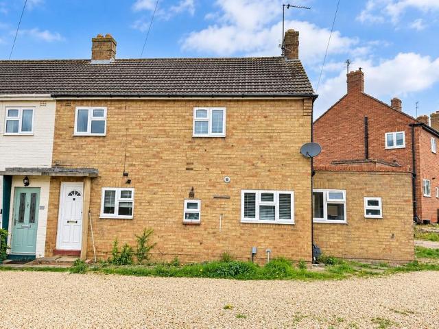 House for sale in Rothwell, North Northamptonshire