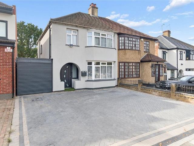 House for sale in London Borough of Havering, Greater London