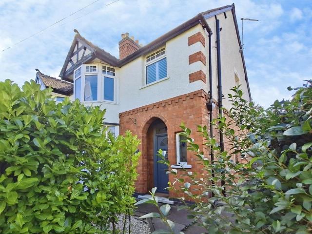 House for sale in Atherstone, North Warwickshire