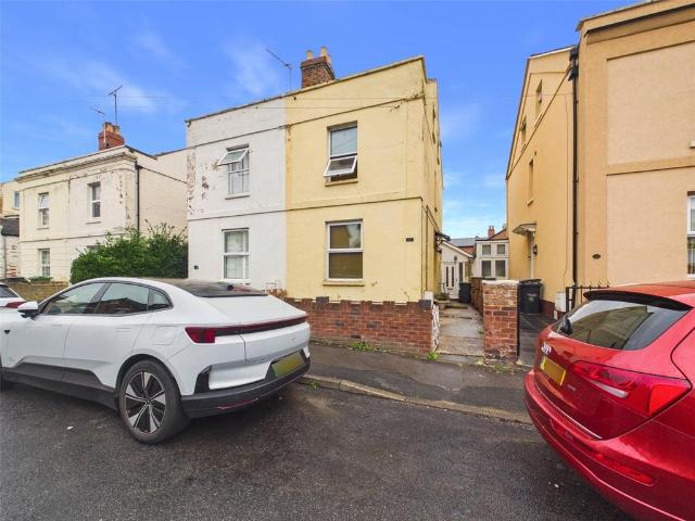 House for sale in Gloucester, Gloucestershire