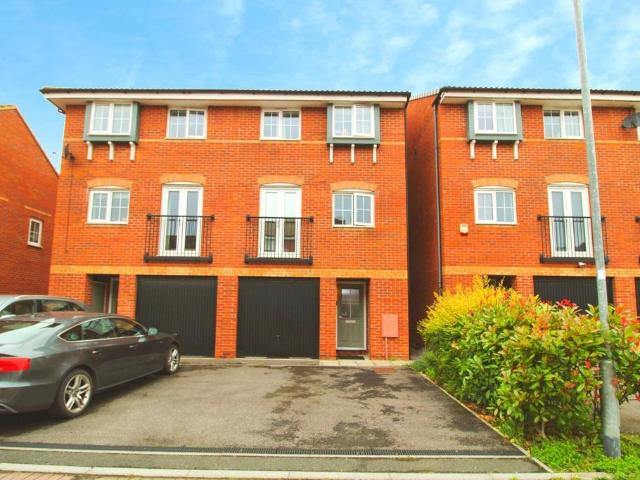 House for sale in St Andrews Ridge, Abbey Mead