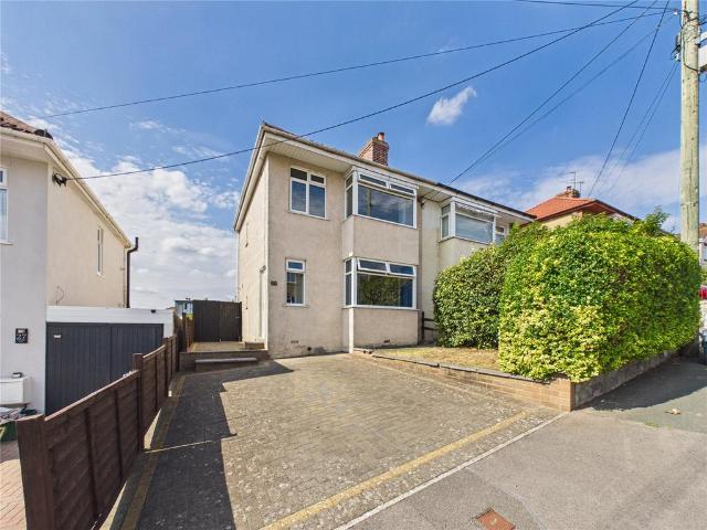 House for sale in Kingswood
