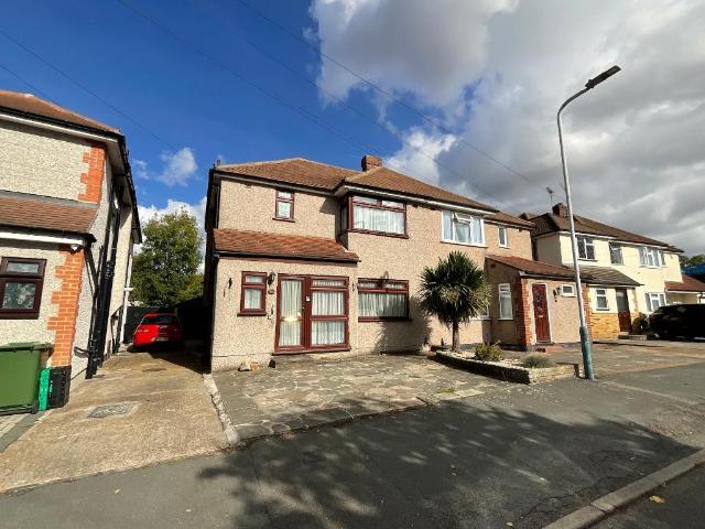 House for sale in London Borough of Havering, Greater London