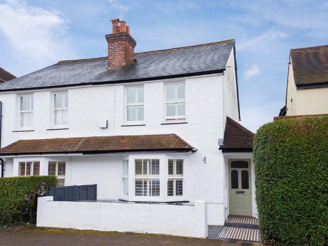 House for sale in Chalfont St. Peter, Denham