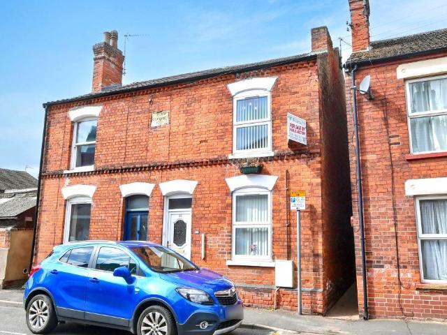 House for sale in Staniland, Boston