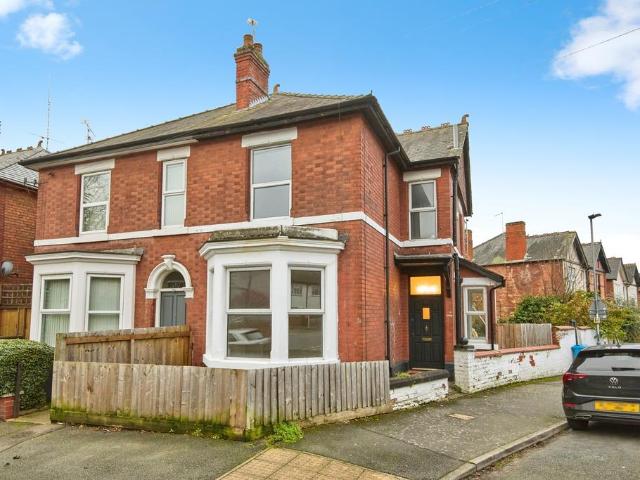 House for sale in Normanton, East Midlands