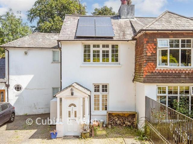 House for sale in Slaugham, Perryfields