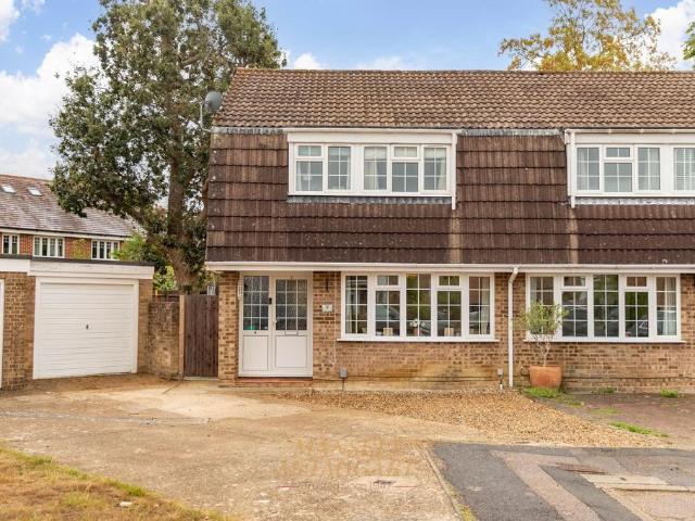 House for sale in Greenfields, Reigate and Banstead