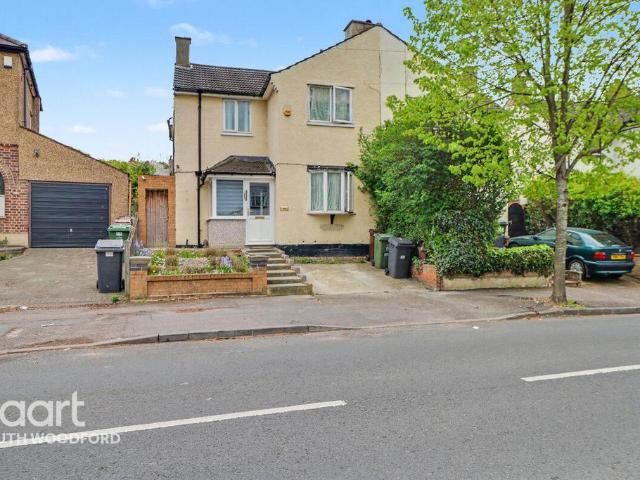 House for sale in Hale End, Greater London