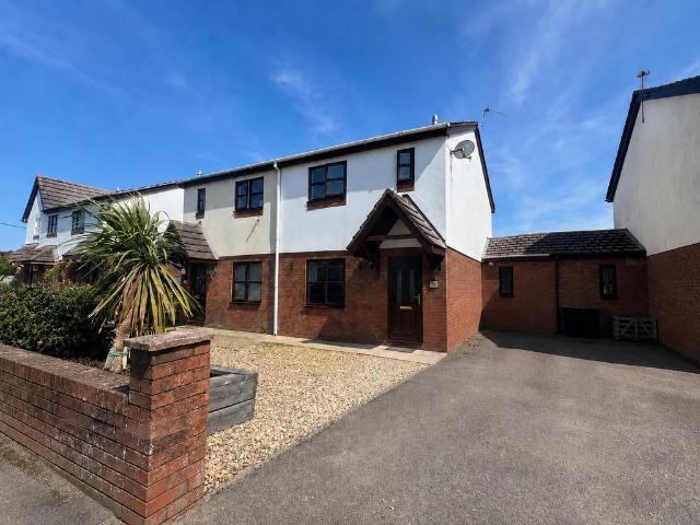 House for sale in Bromsberrow Heath, Gloucestershire