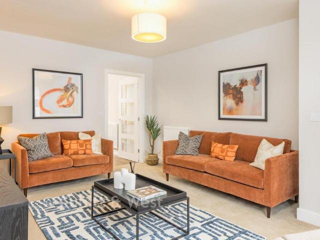 House for sale in Alderbrook, Cross In Hand