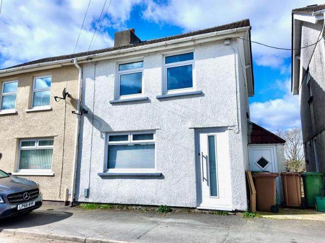House for sale in Gilfach, Tir-y-berth