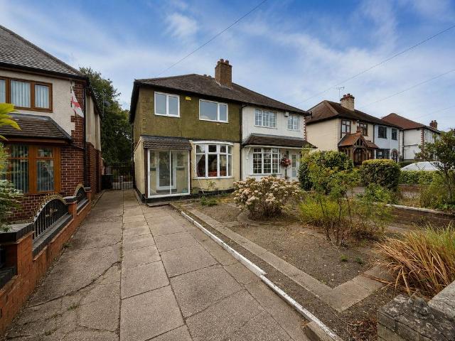 House for sale in Landywood, South Staffordshire