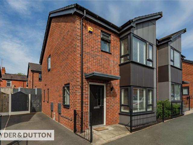 House for sale in Georgia, Greater Manchester