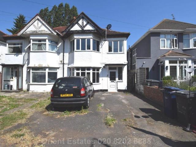 House for sale in Colindale, Greater London