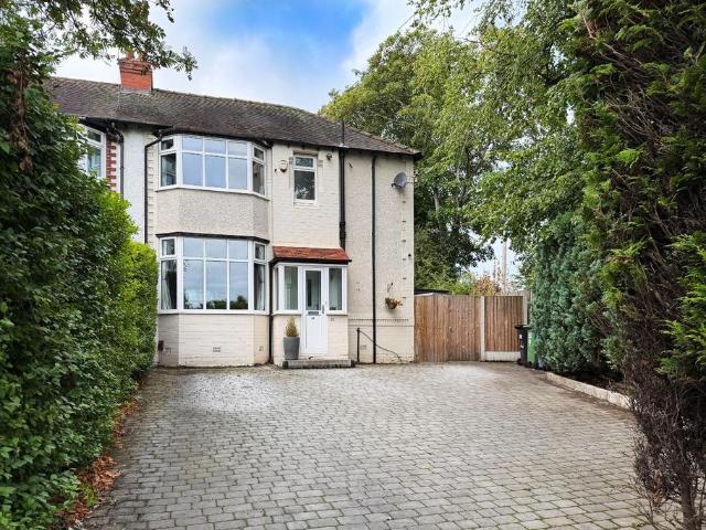 House for sale in Altrincham, Trafford