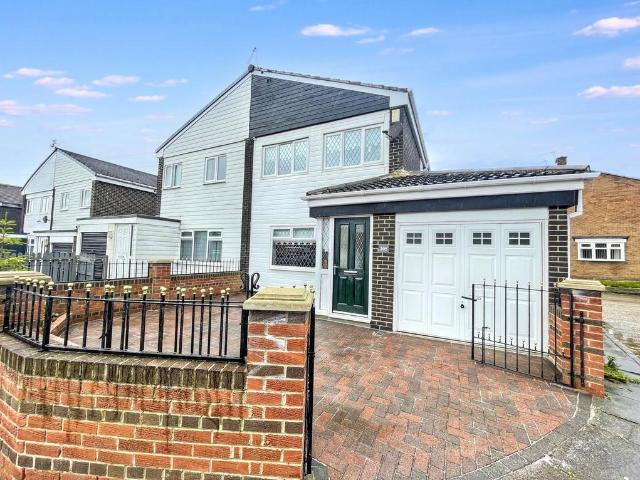 House for sale in Horsley Hill, South Shields